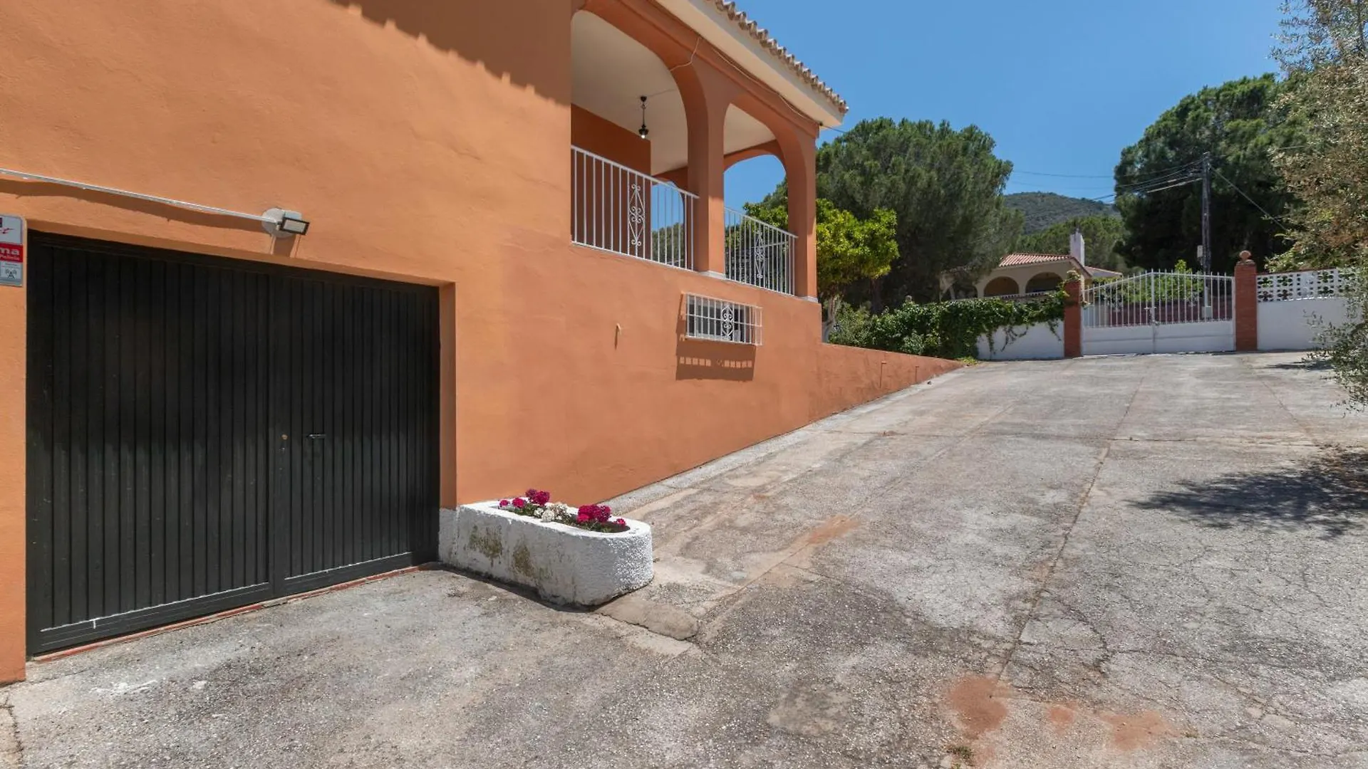 Villa Nature Pinos De Alhaurin Alhaurin de la Torre Spain